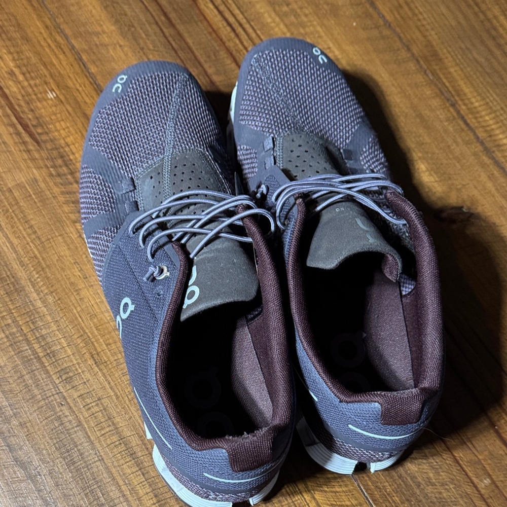 On Running Men's Dark Gray and Brown Sneakers